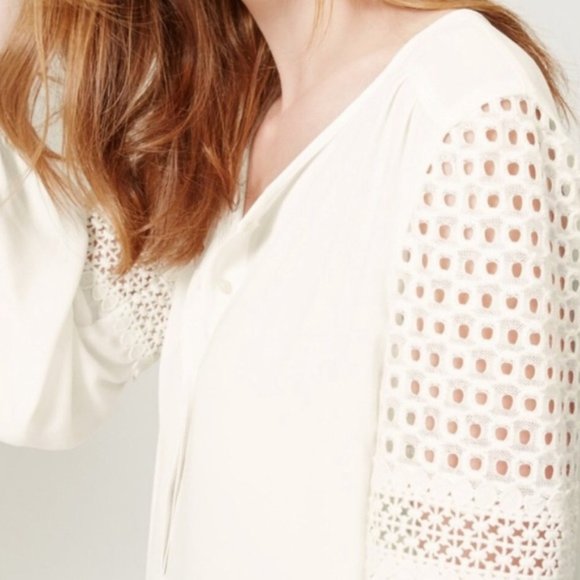 SOLD Ann Taylor LOFT Outlet Black Long Sleeve Bl - Picture 7 of 7